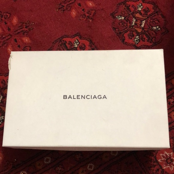 BALENCIAGA EMPTY BOX FOR SHOES - Picture 1 of 6